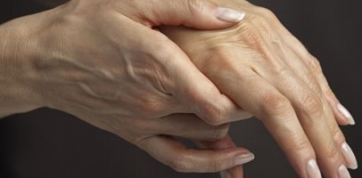 Опухают суставы на пальцах рук, что делать?